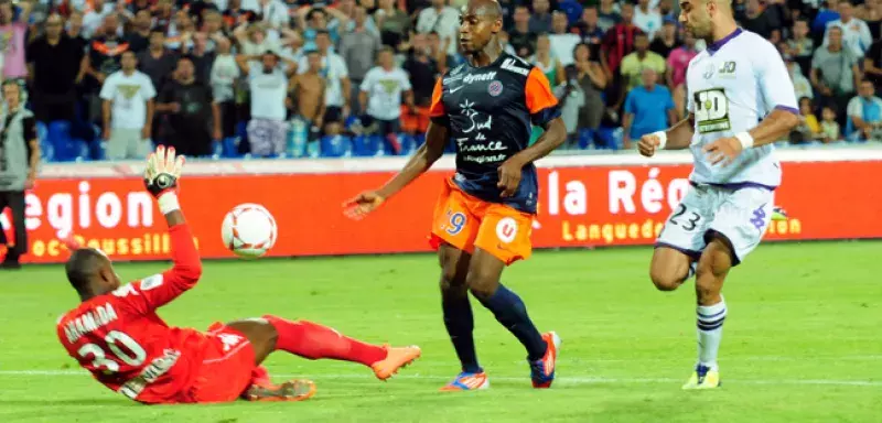 C'est Camara sur une belle ouverture d'Utaka qui a ouvert le score à la 31ème minute, avec une superbe balle piquée. (DR) C'est Camara sur une belle ouverture d'Utaka qui a ouvert le score à la 31ème minute, avec une superbe balle piquée. (DR)