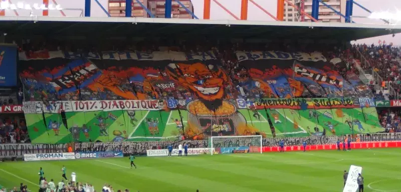 « C'est le tir de Flash-Ball qui a déclenché les échauffourées, pas l'inverse », affirme notre témoin, à 10 mètres de « Casti », au moment des faits, à Montpellier. (© Mouss Besson) « C'est le tir de Flash-Ball qui a déclenché les échauffourées, pas l'inverse », affirme notre témoin, à 10 mètres de « Casti », au moment des faits, à Montpellier. (© Mouss Besson)