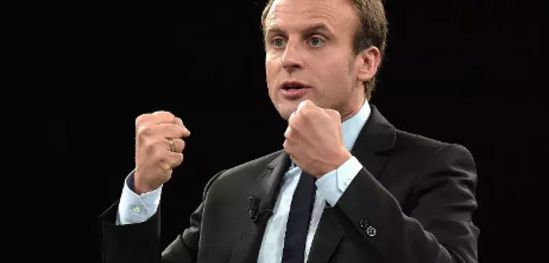 La France sauvée du cauchemar ! 65,8% des voix, contre 34,2% pour le FN, selon les premiers résultats.