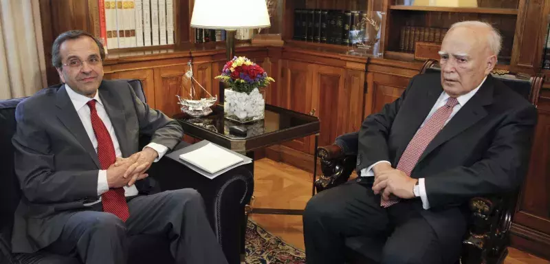 Antonis Samaras recu par le président Karolos Papoulias (Xinhua)