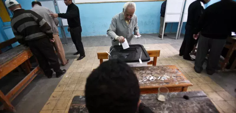 Une partie des Egyptiens se sont rendus aux urnes samedi 15 décembre pour la première phase du référendum... (Xinhua)