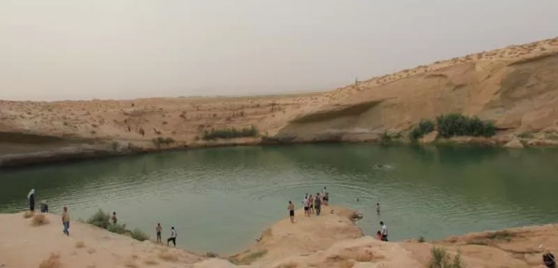 Gafsa beach : un lac mystérieux apparu au milieux du désert tunisien