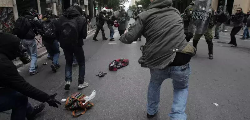 Affrontements entre manifestants et forces de police. (Xinhua)