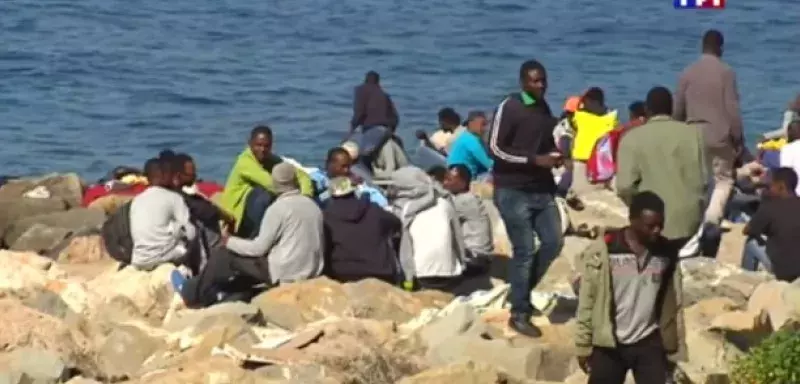 Les migrants campent sur des rochers... (DR)