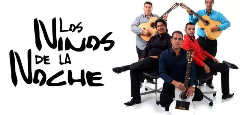 Porté par ses racines musicales, Los Ninos de la Noche est déjà une figure de la rumba flamenca, véritable expression moderne de la musique gitane.