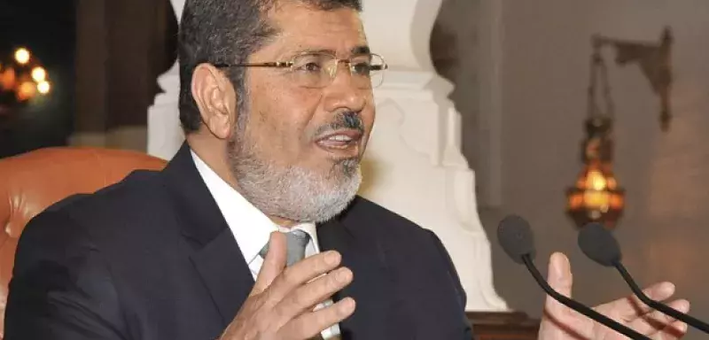 L’islamiste Mohamed Morsi tente d’exister à l’ombre de l’armée (DR)
