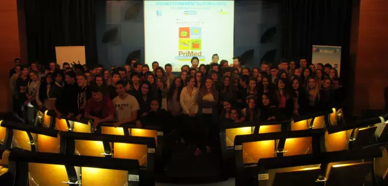 Une centaine de lycéens marseillais ont pris part avec enthousiasme à la désignation du lauréat du prix MPM Averroès Junior. (CMCA)  