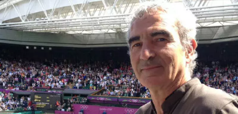L'ancien sélectionneur de l’Équipe de France, ici en photo à Wimbledon sur son profil Twitter, est apprécié depuis longtemps par Louis Nicollin pour ses qualités d'entraîneur.