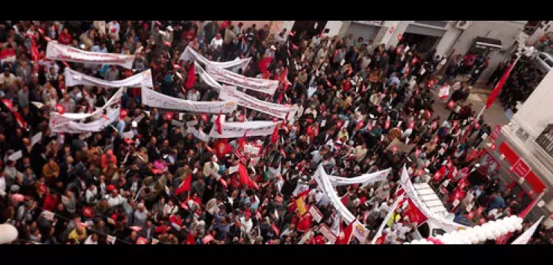 Les manifestants ont scandé des slogans anti-islamistes et hostiles au parti Ennahda... (Tuniscop)