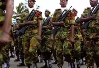La France se place dans une position d’attente suite au coup d’État au Gabon