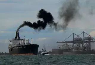 En utilisant des carburants soufrés, les navires engendrent dégradent la qualité de l’air des villes portuaires (Photo : DR)