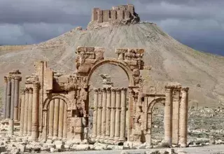  l’arc de triomphe de la cité antique, perle du désert syrien otage de la barbarie... (DR)