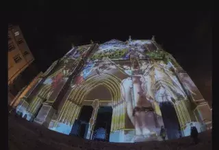 Les animations lumineuses réalisées en mouvement par ID Scènes à Montpellier sont à l'honneur dans ces vidéos réalisées par des internautes et présentées par Médiaterranée (Capture d'écran Thierry Oliva/YouTube) 