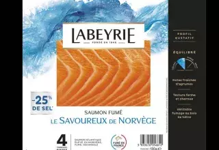 Le "Saumon fumé de Norvège Le Savoureux -25% de sel 4 tranches minimum 130g" est vendu dans toute la France par la plupart des grandes enseignes de distribution.