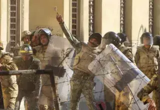 Egypte-Tahrir: 5ème jour d'affrontements entre forces de l'ordre et manifestants