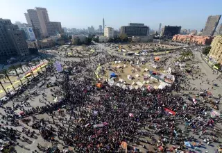la place Tahrir a encore vibré de colère contre la révolution confisquée... (Xinhua)