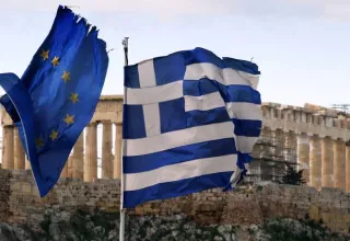 Déblocage de 237 milliards d'euros pour sauver la Grèce.