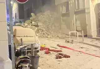 effondrement d'un bâtiment dans la rue Tivoli, neuf personnes indemnes et deux blessées. Les secours travaillent sans relâche malgré la chaleur extrême
