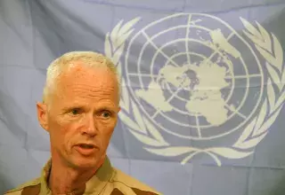 Le général Robert Mood, chef des observateurs de l'ONU en Syrie, a annoncé samedi 16 juin "la suspension" de la mission en raison de l'"intensification de la violence" (Xinhua)