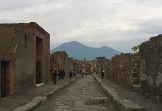 Italie: La pluie fait céder des murs sur le site de Pompeï