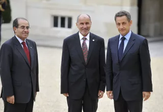 Nicolas Sarkozy reçoit les dirigeants du CNT Libyen (Xinhua)