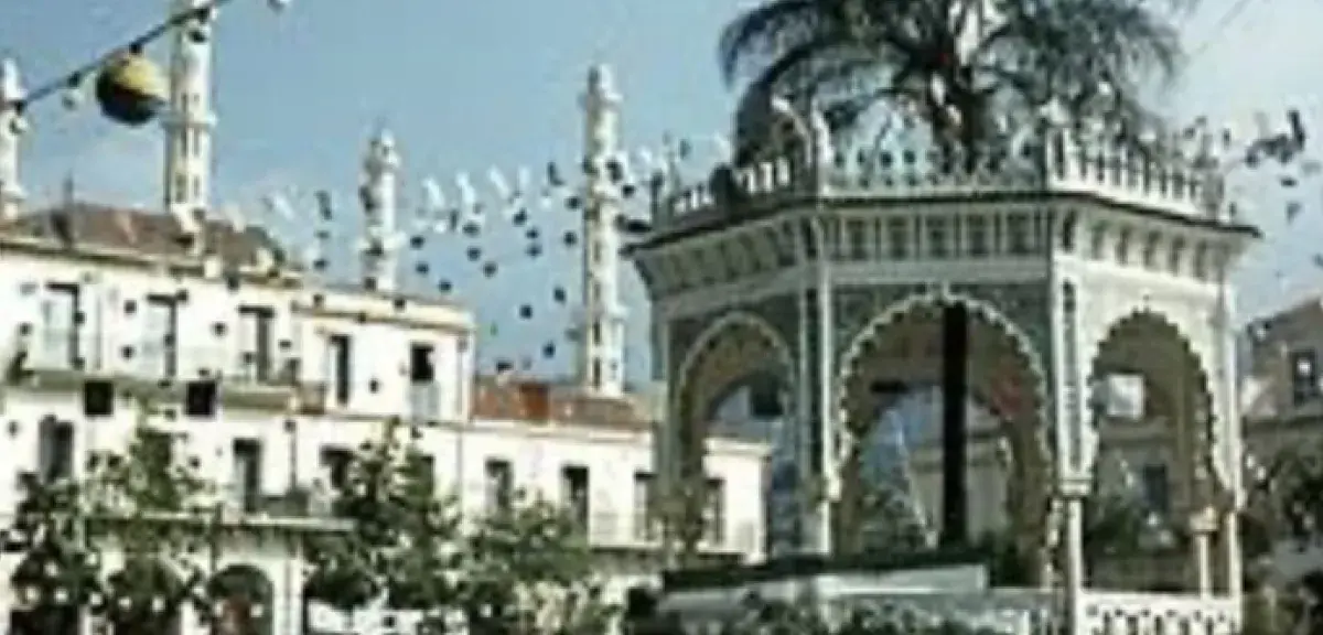 Attentat kamikaze à Blida Algérie visite pape