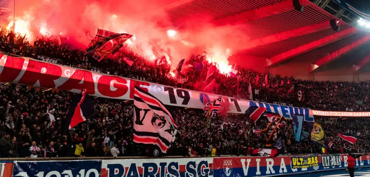 Vue de la tribune Auteuil du Parc des Princes lors d'un match du PSG