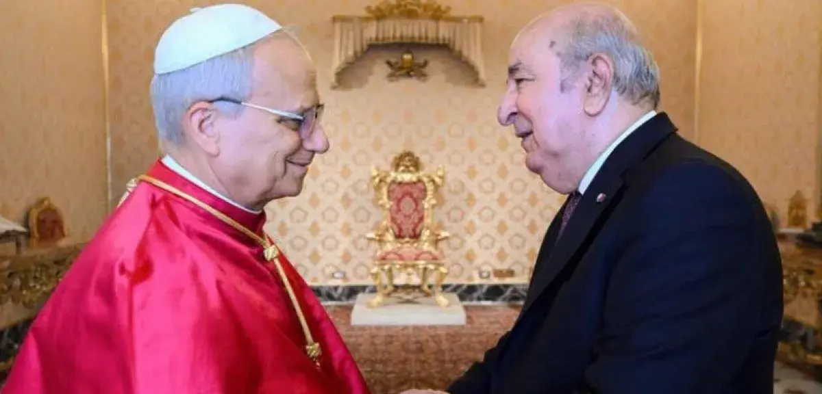 Le pape Léon XIV lors d une audience au Vatican avant sa visite historique en Algérie prévue en avril 2026
