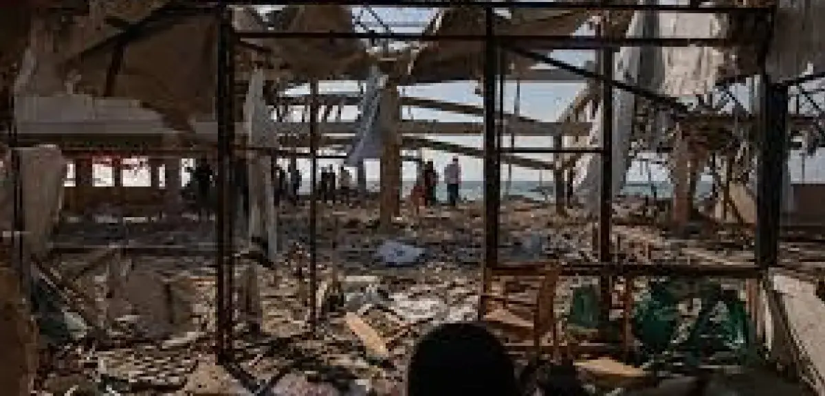 Génocide à Gaza : le carnage se poursuit, Israël pulvérise le café Al-Baqa, tuant 24 civils