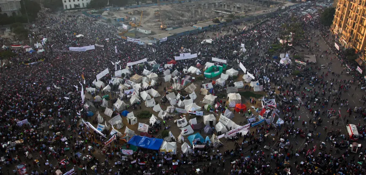La place Tahrir est à nouveau le lieu de rassemblement de l'opposition à un pouvoir détenu cette fois par les islamistes... (Xinhua)
