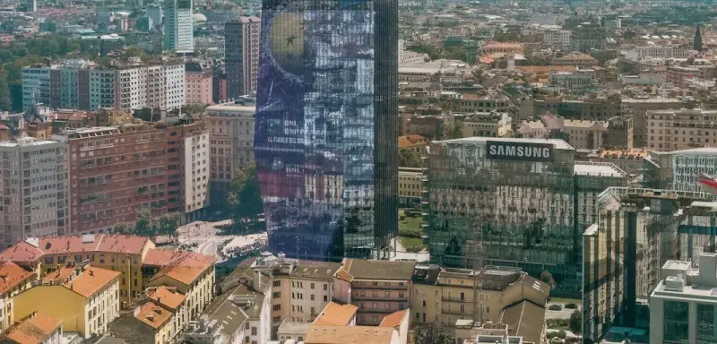 Vue aérienne d une ville avec de grands immeubles et des bâtiments bancaires