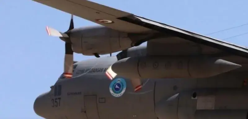 Illustration pour l'article: Algerie crash d'un avion militaire 🔴 L'accident a eu lieu au sud d'Alger ➡️ https://l.leparisien.fr