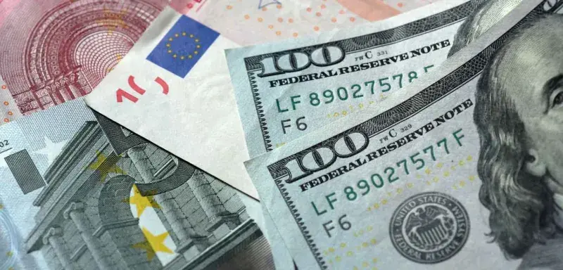 Le dollar américain bondit face aux tensions géopolitiques au Moyen-Orient