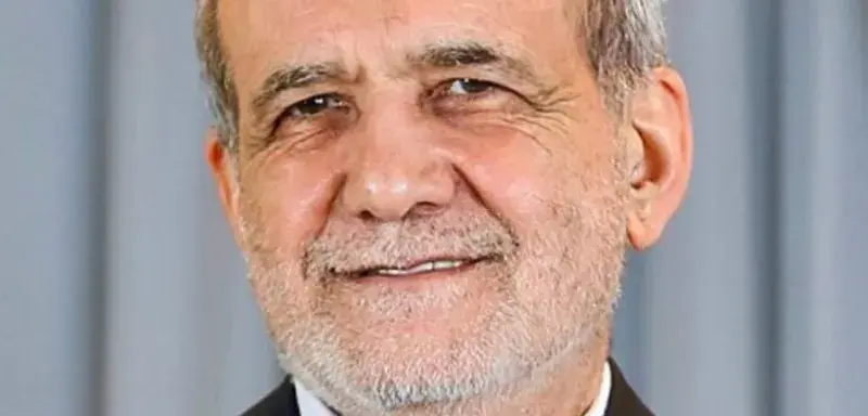 Le président iranien Massoud Pezeshkian lors de son allocution après la mort du Guide suprême Ali Khamenei