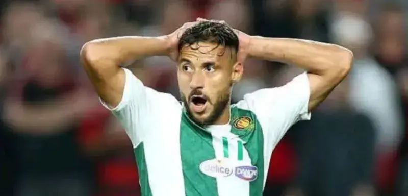 Youcef Belaili suspendu un an par la FIFA