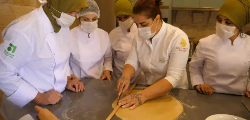 a cuisine n’est pas seulement un savoir-faire : c’est un moyen d’exister dans un pays où tout reste à reconstruire