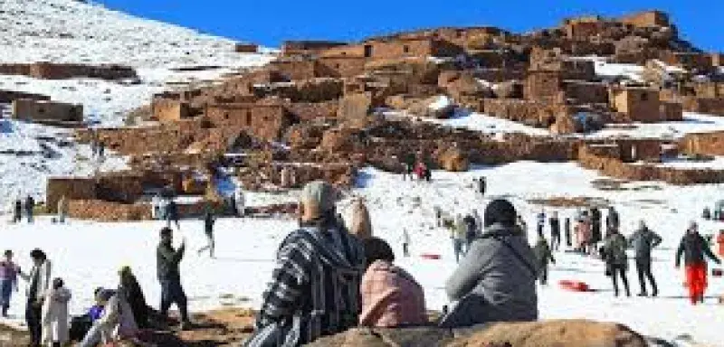 Une vague de froid saisit la Méditerranée, du Maroc à la Provence, rappelant la fragilité du climat régional face aux extrêmes hivernaux.