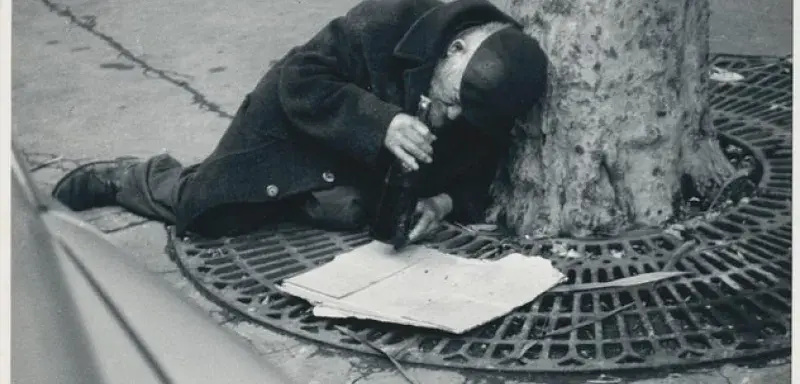 La Fondation pour le Logement estime à 350 000 le nombre de personnes sans domicile en France, soit 20 000 de plus qu’en 2023