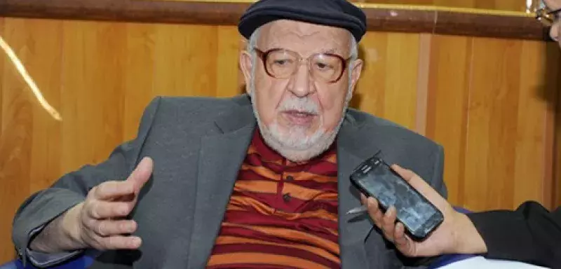 "Abdelhamid la science" sollicité par la presse à scandale... (DR) "Abdelhamid la science" sollicité par la presse à scandale... (DR)