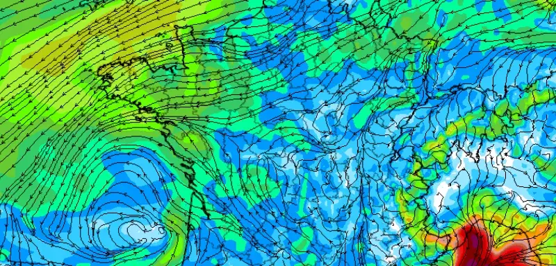 "Une médicane (ou TMS, Tropical-like Mediterranean Storm) est actuellement en cours de développement au niveau des Baléares et va se renforcer", explique Alerte Méditerranée. (Capture d'écran)