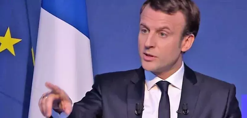 Après avoir été rejoint par François Bayrou qui a décidé de ne pas se présenter à l’élection présidentielle, comme l’on pouvait s’y attendre, Emmanuel Macron qui se trouvait régulièrement houspillé sur le fait qu’il n’avait "pas de programme", a présenté ce jeudi sa feuille de route en cas de victoire à la présidentielle.  Après avoir été rejoint par François Bayrou qui a décidé de ne pas se présenter à l’élection présidentielle, comme l’on pouvait s’y attendre, Emmanuel Macron qui se trouvait régulièrement houspillé sur le fait qu’il n’avait "pas de programme", a présenté ce jeudi sa feuille de route en cas de victoire à la présidentielle.