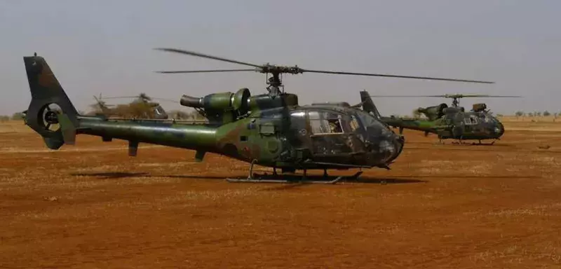 Au Mali, Damien Boiteux, chef de bord d’un hélicoptère du 4e régiment, a perdu la vie, comme trois autres militaires français en Somalie, ces dernières heures. (Capture d'écran Ministère de la Défense)
