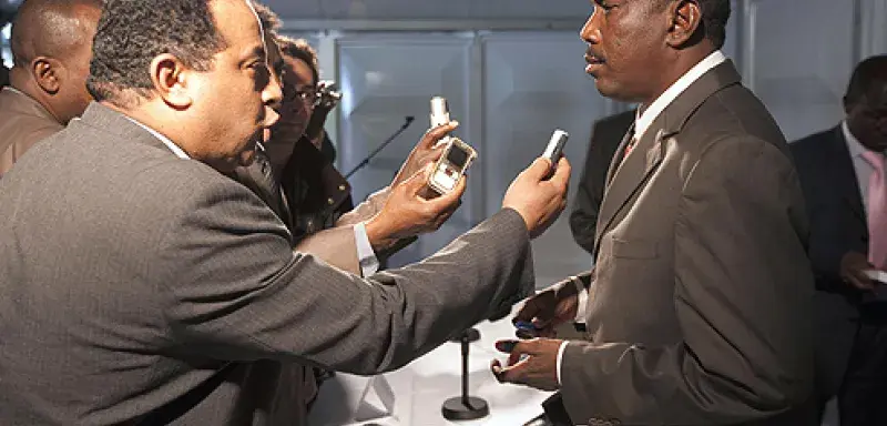 chefrebelledarfourcomparaitvolontairementalahaye.jpg chefrebelledarfourcomparaitvolontairementalahaye.jpg