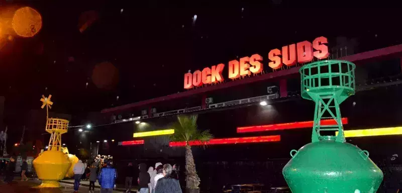 La fin d’une époque pour le Dock des Suds, emblème culturel marseillais