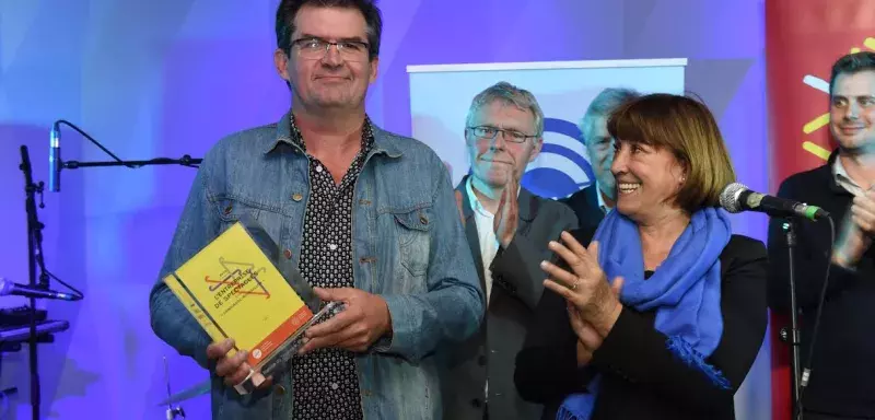 Jean-Hervé Michel, gérant de Nueva Onda, au côté de Josianne Colerais, vice-présidente de la Région Languedoc-Roussillon déléguée à la Culture.