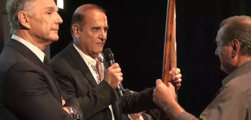 Kleber Mesquida a chargé Renaud Calvat, Vice-président du Département délégué à l’éducation et à la culture, de réfléchir à un évènement en l’honneur de cette tradition, au grand plaisir de Patrick Vignal. Kleber Mesquida a chargé Renaud Calvat, Vice-président du Département délégué à l’éducation et à la culture, de réfléchir à un évènement en l’honneur de cette tradition, au grand plaisir de Patrick Vignal.