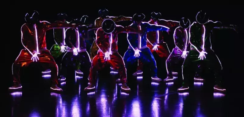 Ce « revival » de Michaël Jackson concocté par le Cirque du Soleil est très attendu en France, comme dans le reste du monde ! Ce « revival » de Michaël Jackson concocté par le Cirque du Soleil est très attendu en France, comme dans le reste du monde !