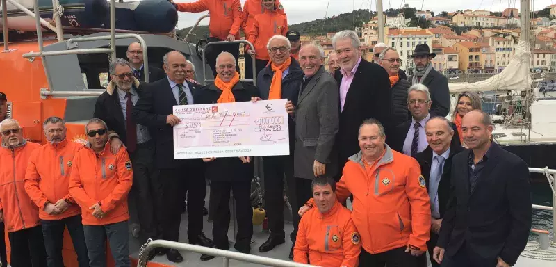 La Caisse d'Epargne Languedoc Roussillon fait un don de 100000 euros à la SNSM La Caisse d'Epargne Languedoc Roussillon fait un don de 100000 euros à la SNSM