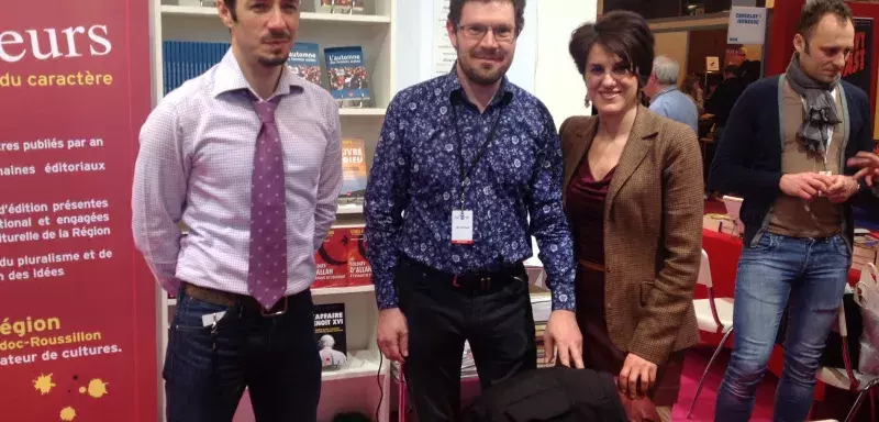 Henri Dhellemes était au côté de Djemila Benhabib, ces derniers jours, pour présenter leur collection « H&O au féminin » au Salon du Livre de Paris.  Ils seront en juin à la Comédie du Livre, à Montpellier. Henri Dhellemes était au côté de Djemila Benhabib, ces derniers jours, pour présenter leur collection « H&O au féminin » au Salon du Livre de Paris. Ils seront en juin à la Comédie du Livre, à Montpellier.