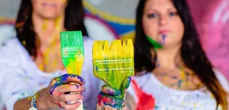 EntreARTistes.fr propose aux fans de loisirs créatifs d'entrer de plain-pied dans une « communauté où le partage et l’amitié sont les maîtres mots » ! (© Caroline Vidal) EntreARTistes.fr propose aux fans de loisirs créatifs d'entrer de plain-pied dans une « communauté où le partage et l’amitié sont les maîtres mots » ! (© Caroline Vidal)